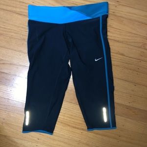 Nike women’s crop leggings